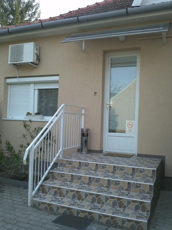 Thermal Garden Weninger Apartmanok Kiskunhalas Room photo